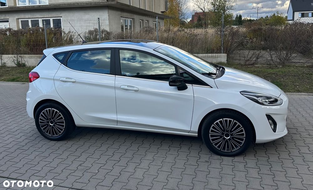 Ford Fiesta 1.5 TDCi TITANIUM - 6