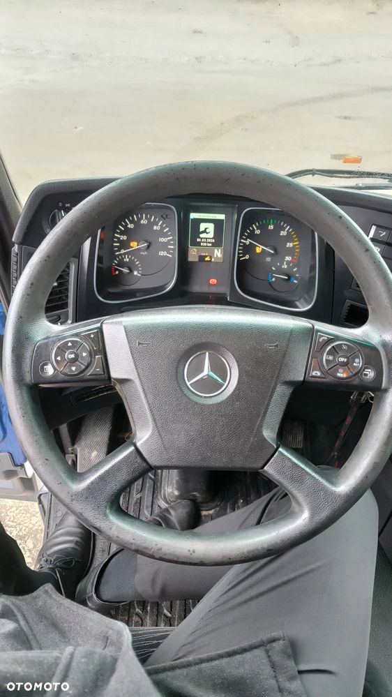 Mercedes-Benz ACTROS - 15