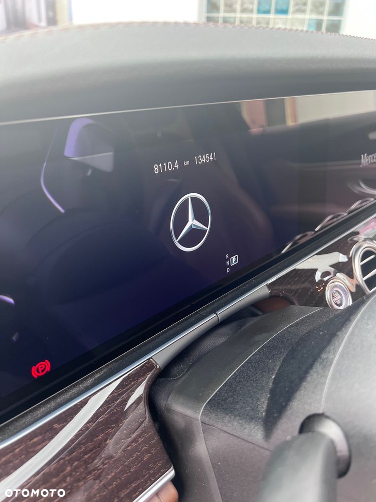 Mercedes-Benz Klasa E 220 d 4-Matic Exclusive - 8