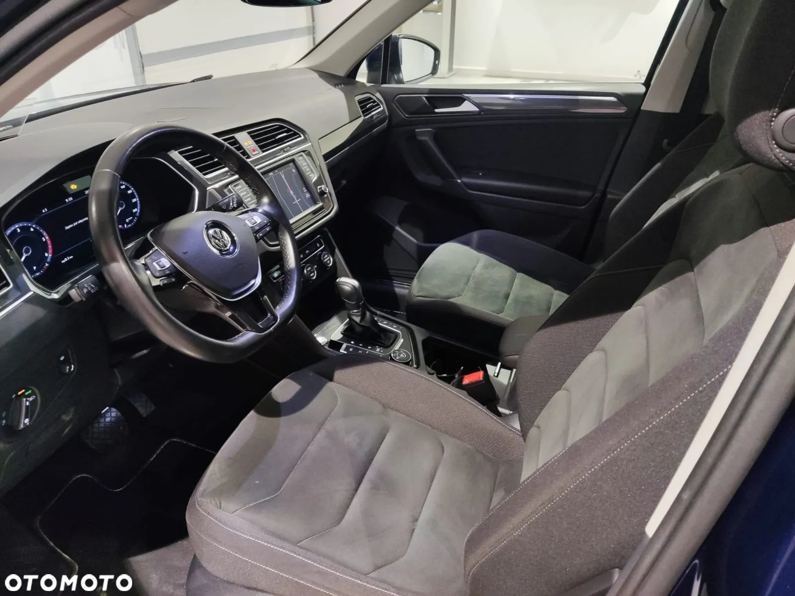 Volkswagen Tiguan 2.0 TDI SCR 4MOTION (BlueMotion Techn.) DSG Comfortline - 9