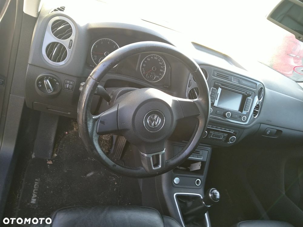Volkswagen Tiguan - 10