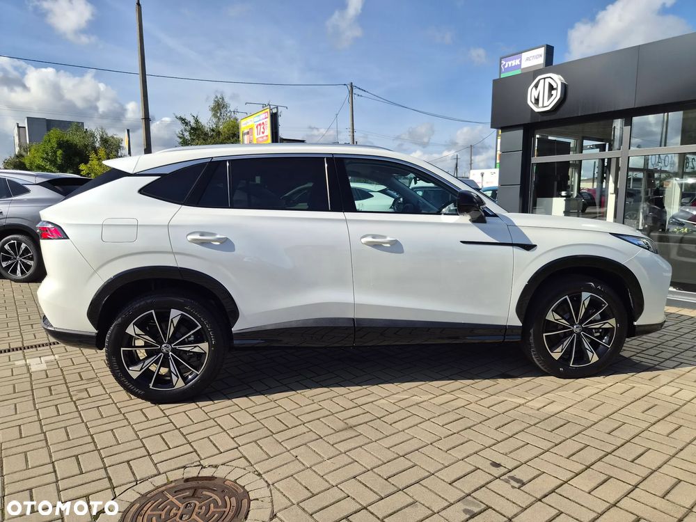 MG HS Hybrid+ - 16