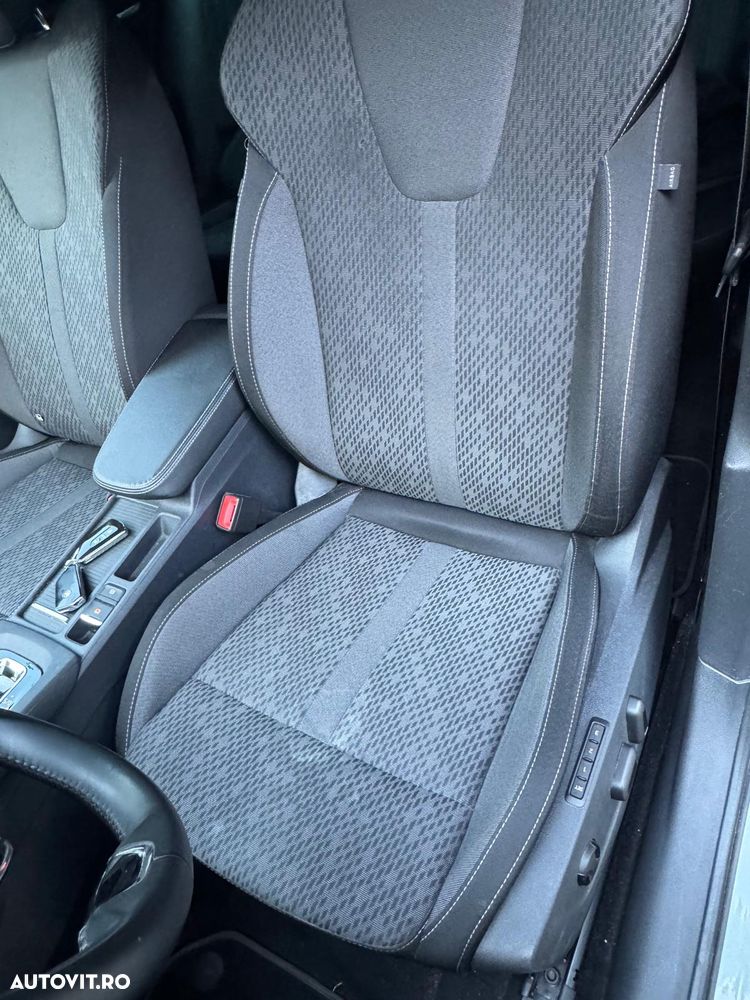 Skoda Octavia 2.0 TDI DSG Ambition - 7