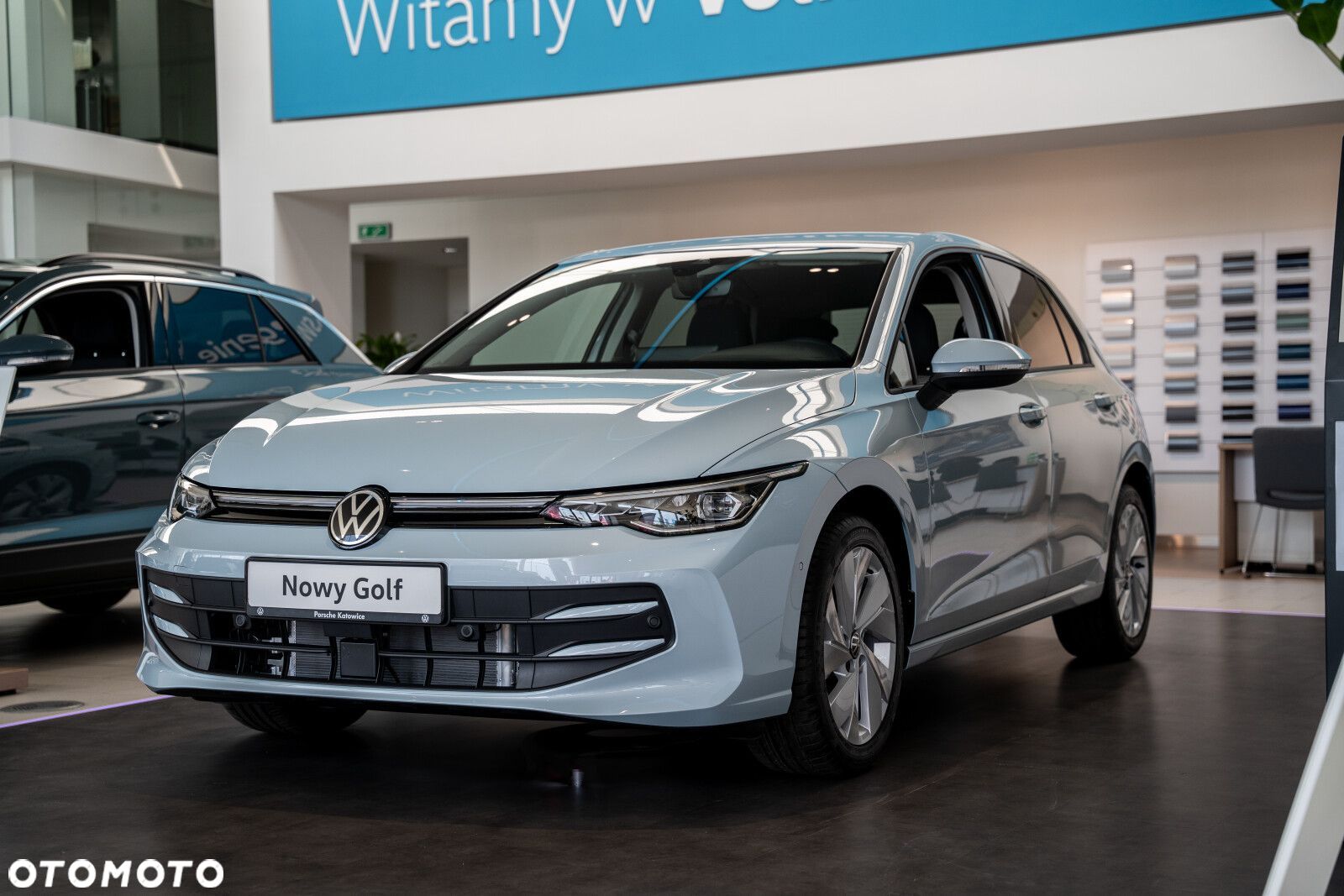Volkswagen Golf - 1