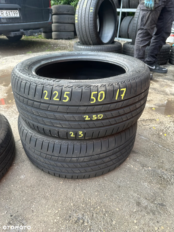 225/50x17 Bridgestone