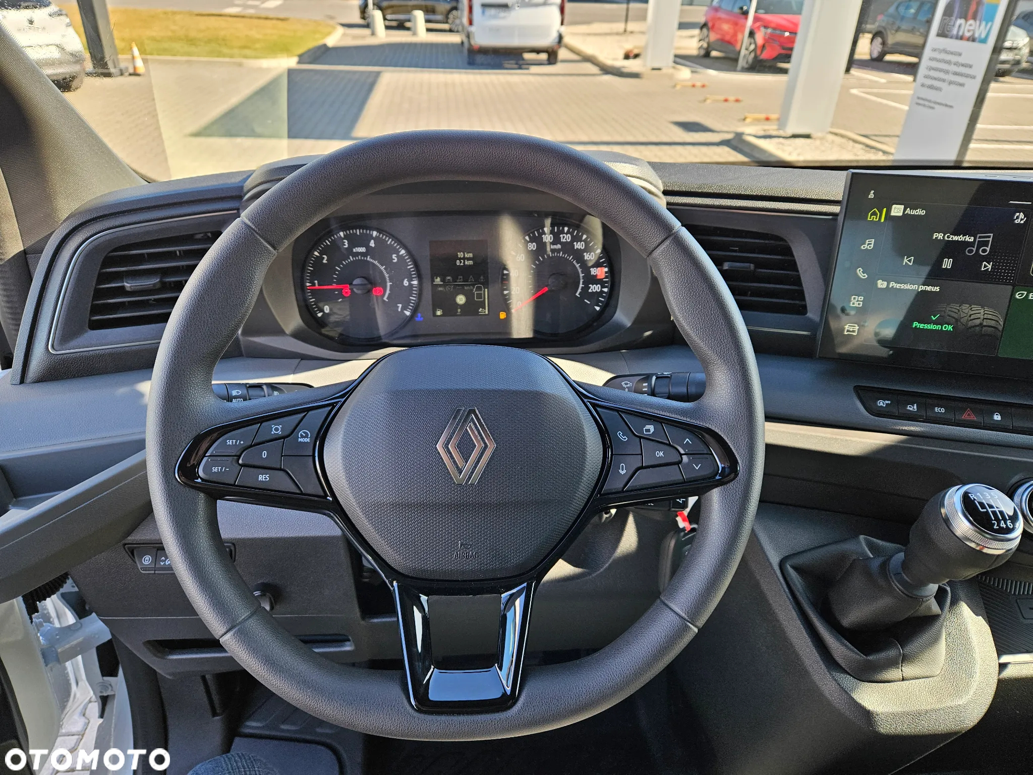Renault nowy Master kontener 8 EP Carpol - 16