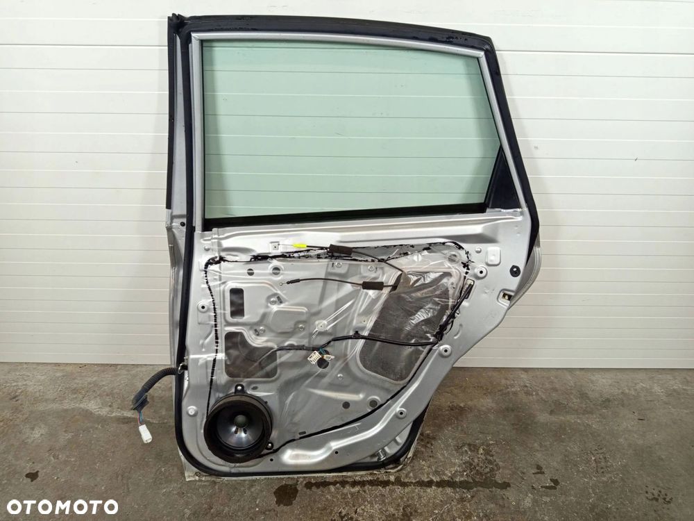 DRZWI PRAWY TYŁ PRAWE TYLNE SUBARU IMPREZA III GH - 8