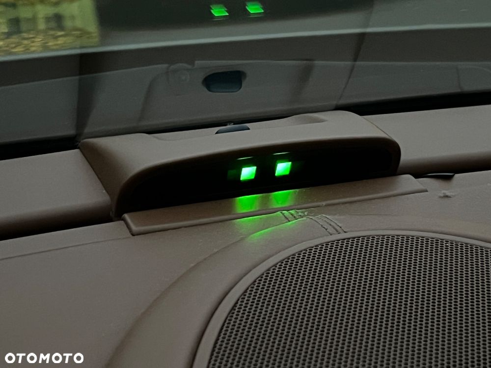 Porsche Cayenne - 24