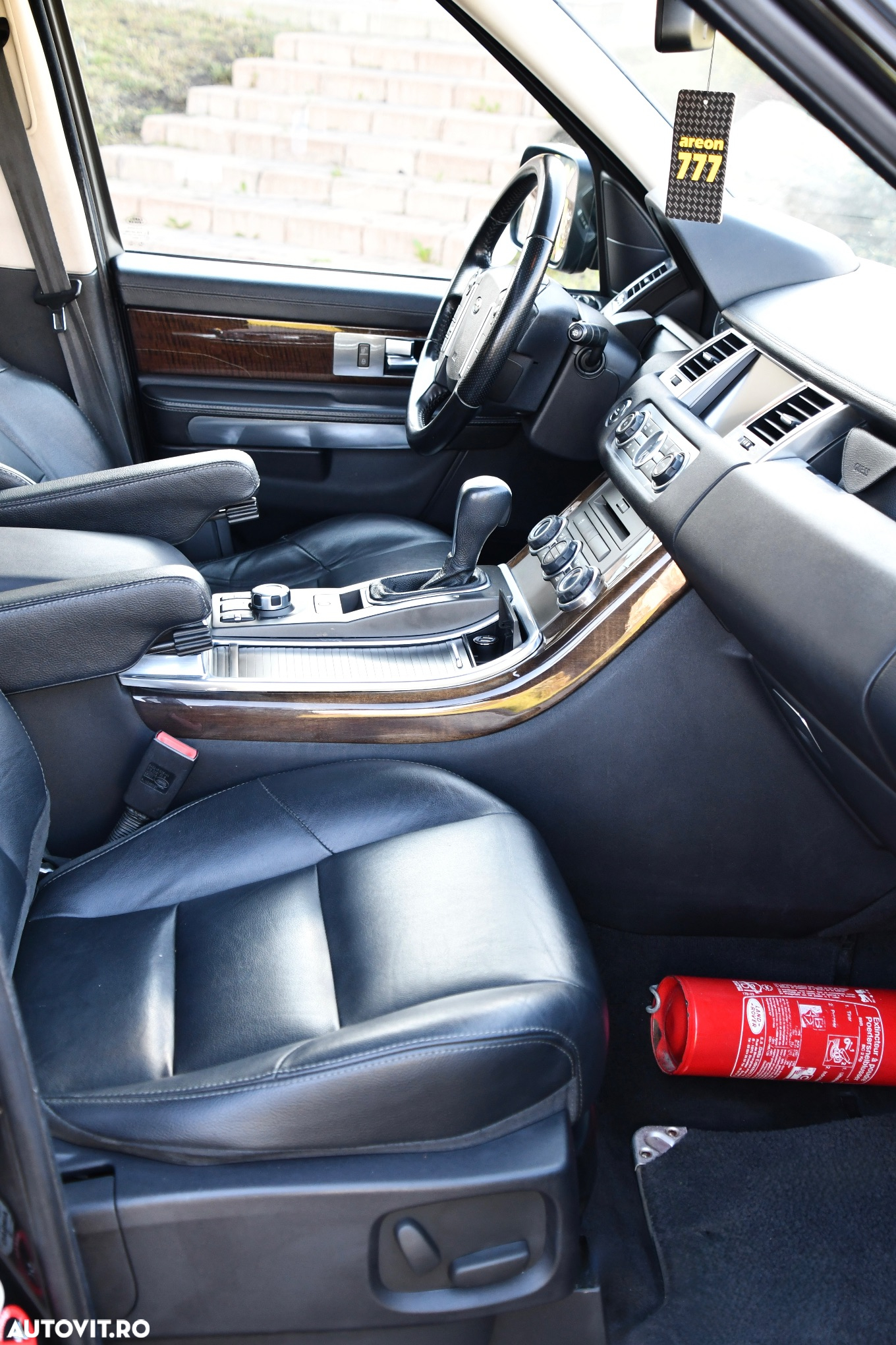 Land Rover Range Rover Sport 3.0 TDV6 SE - 10