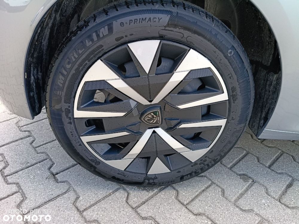 Peugeot 208 - 19