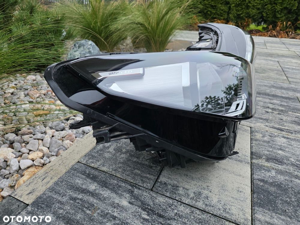 BMW X1 U11 Lampy przód Full Led Adaptive 5A5BD47-02 5A9A228-01 Srebne - 5