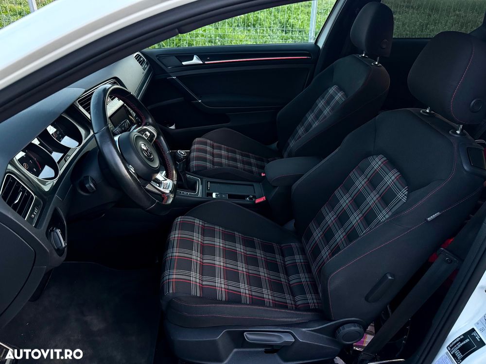 Volkswagen Golf 2.0 TSI BMT GTI - 11