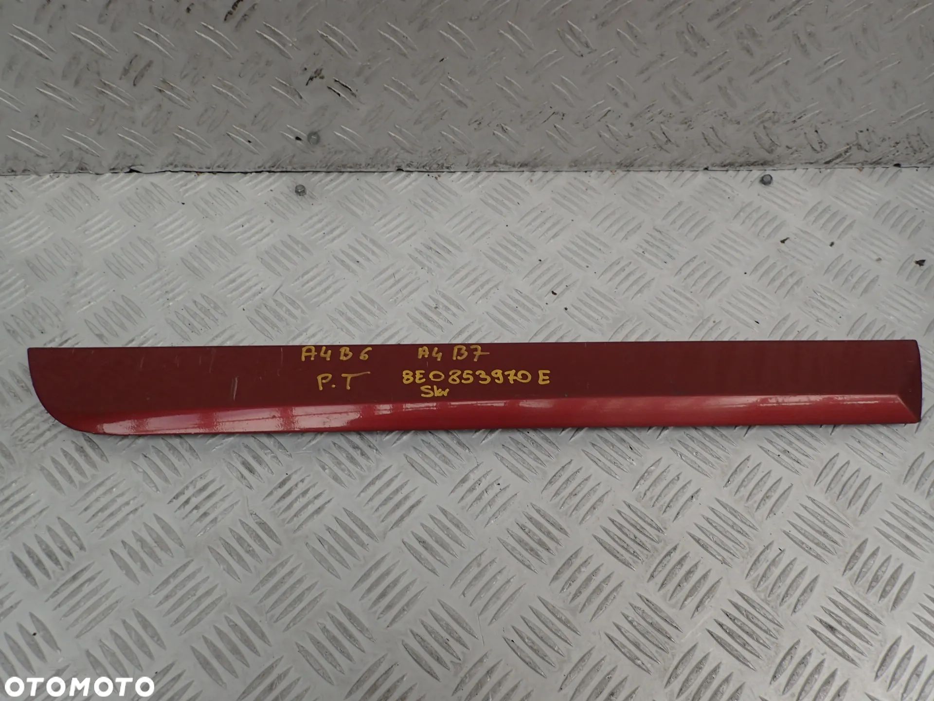 LISTWA DRZWI DOLNA AUDI A4 B6 PRAWY TYŁ 8E0853970E - 1