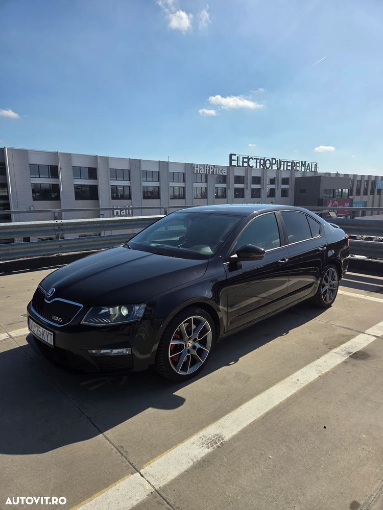 Skoda Octavia 2.0 TDI RS DSG - 1