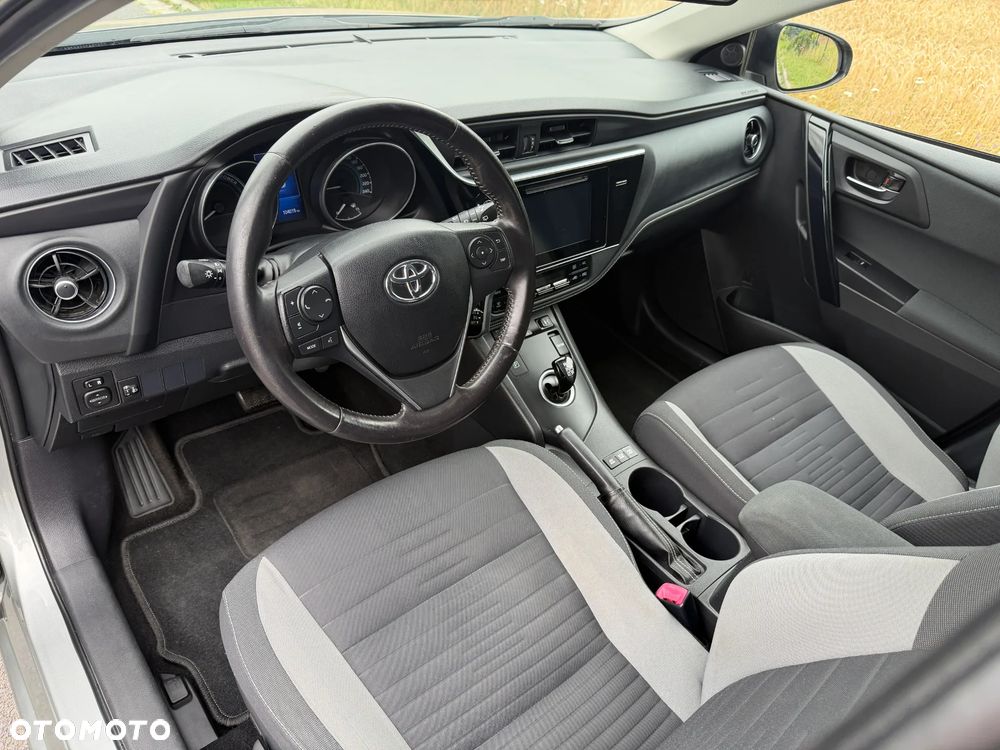 Toyota Auris 1.8 HSD Prestige NAVI - 30