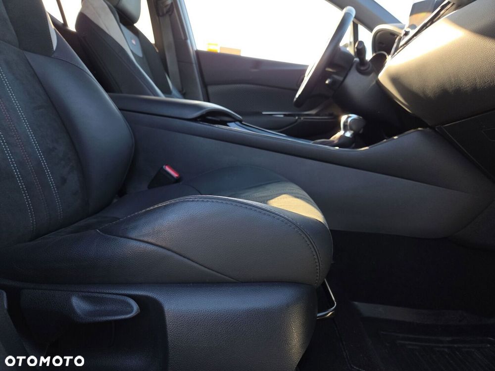 Toyota C-HR 2.0 Hybrid GR Sport - 11