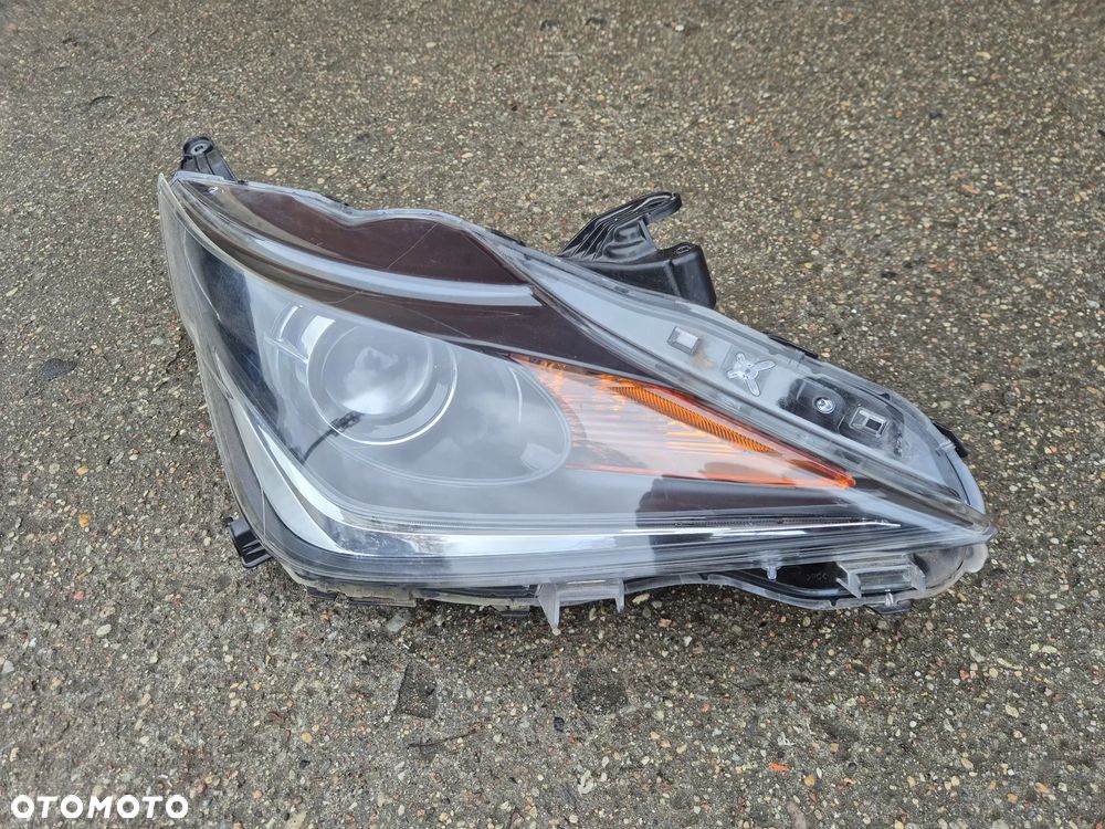 Toyota Aygo 2 II 14- reflektor przedni prawy lampa - 1