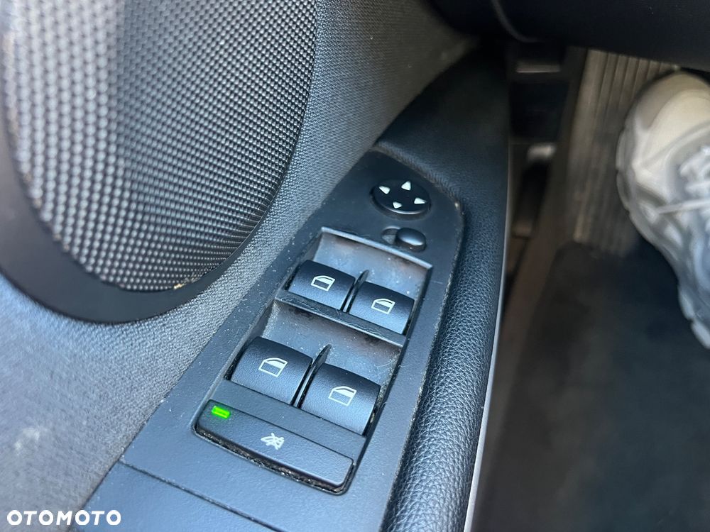 BMW Seria 3 318i Edition Lifestyle - 18