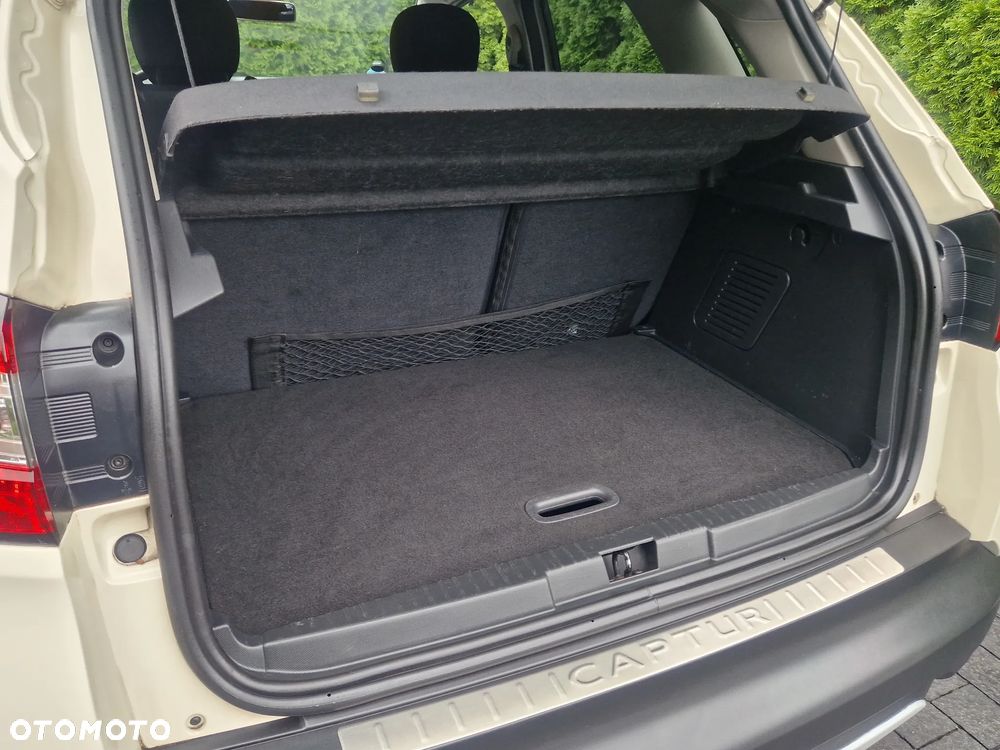 Renault Captur - 36