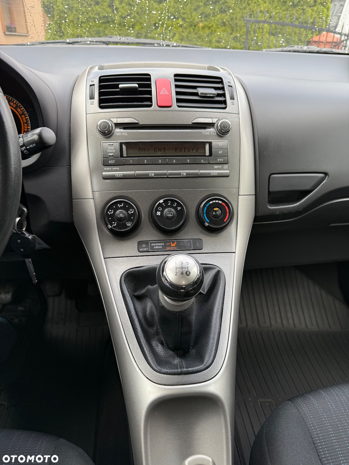Toyota Auris 1.4 VVT-i Team - 27