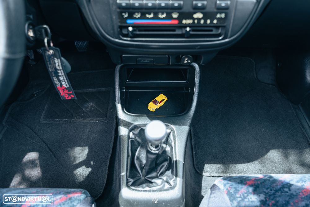Honda Civic 1.6 VTi - 27