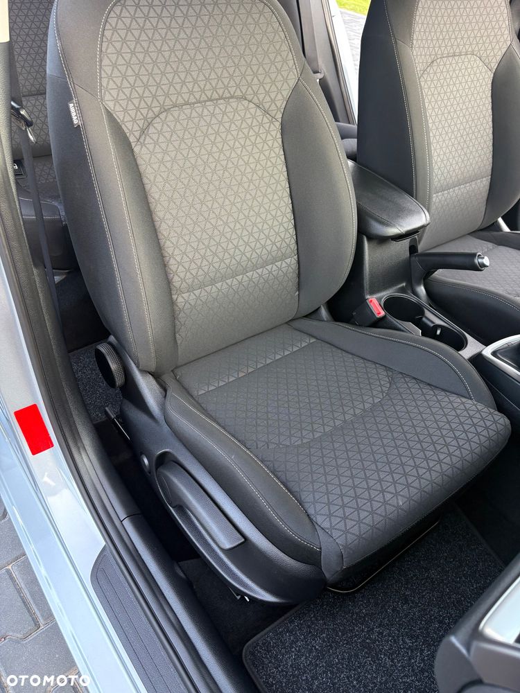 Kia Ceed 1.6 CRDi 136 ISG Dream-Team Edition - 23
