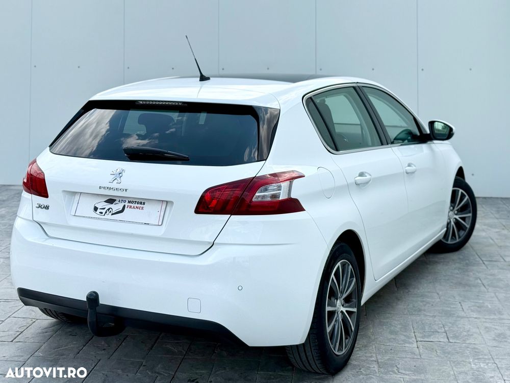 Peugeot 308 1.2 L PureTech Turbo Allure - 4
