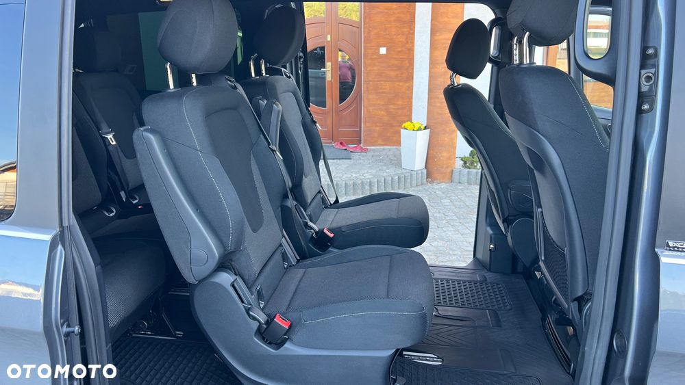 Mercedes-Benz Klasa V 220 CDI lang 7G-TRONIC Avantgarde Edition - 23