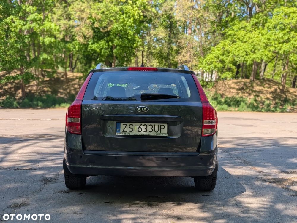 Kia Ceed 1.4 M - 11
