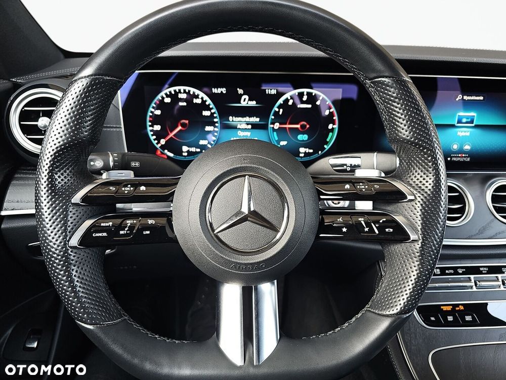 Mercedes-Benz Klasa E - 21