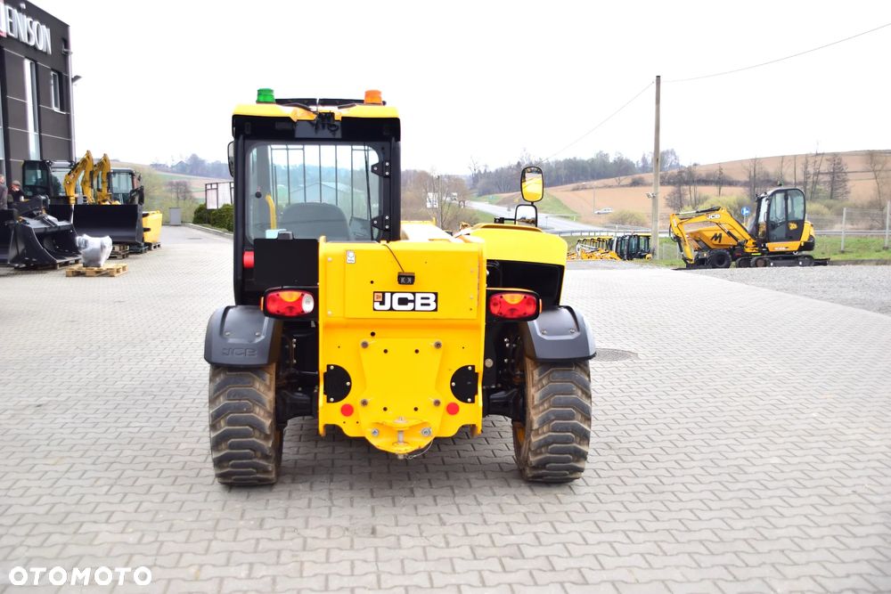 JCB 525-60 HiVIZ - 9