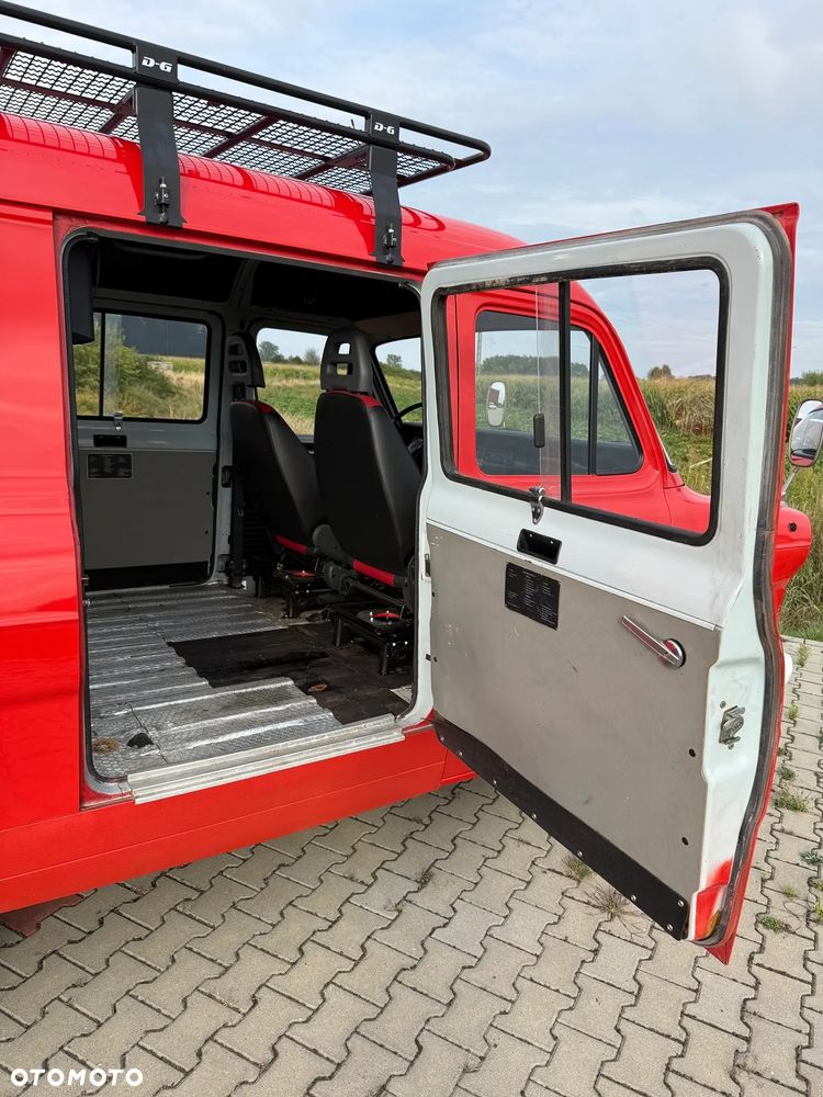 Ford Transit - 32