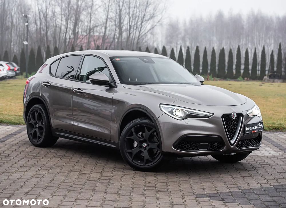 Alfa Romeo Stelvio 2.0 Turbo 16V AT8-Q4 First Edition - 2