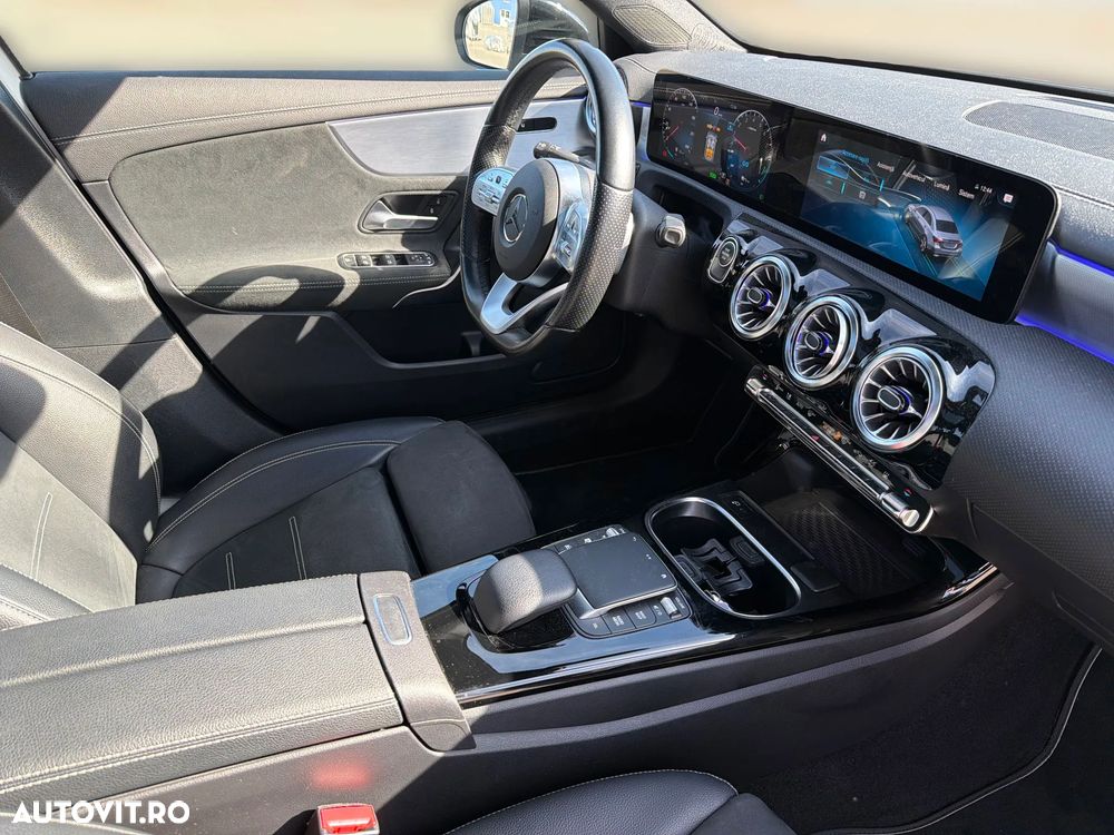 Mercedes-Benz A 250 e 8G-DCT - 13