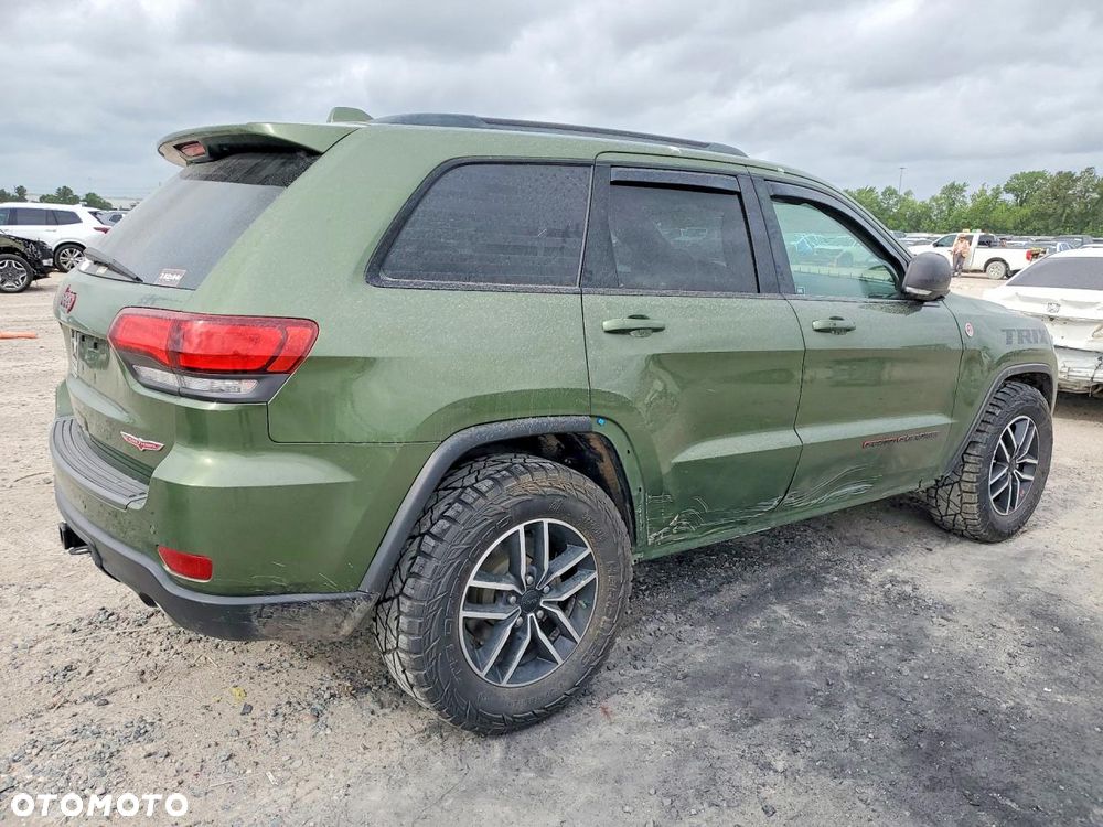 Jeep Grand Cherokee - 4