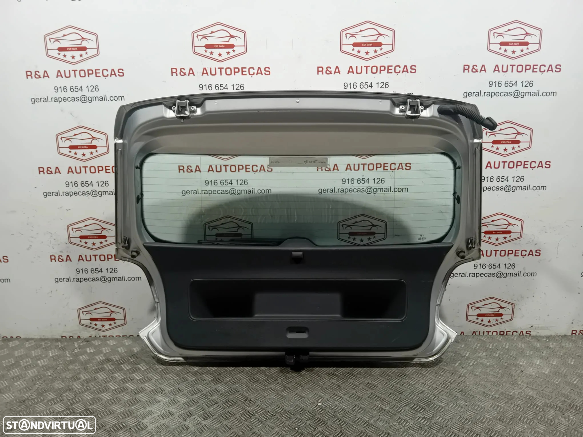 Tampa de Mala VW Polo 6R Original - 5