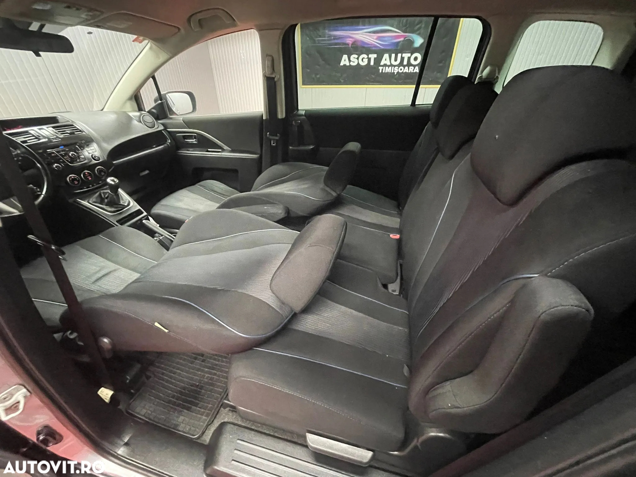 Mazda 5 - 13