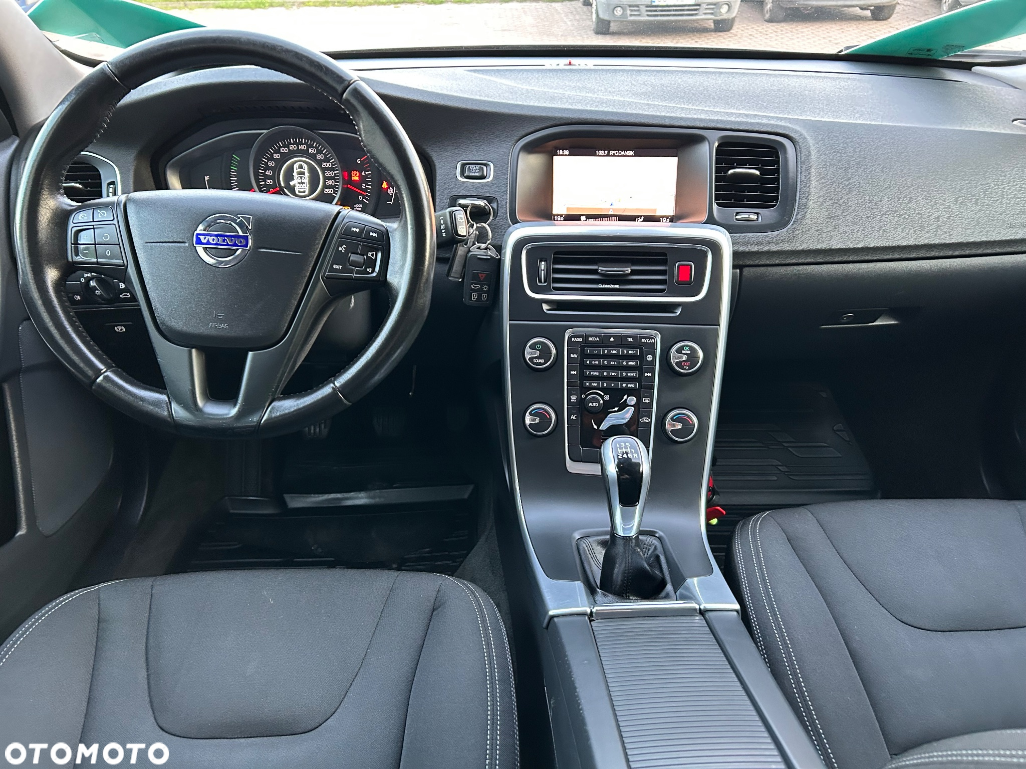 Volvo V60 D2 Drive-E Dynamic Edition (Momentum) - 19
