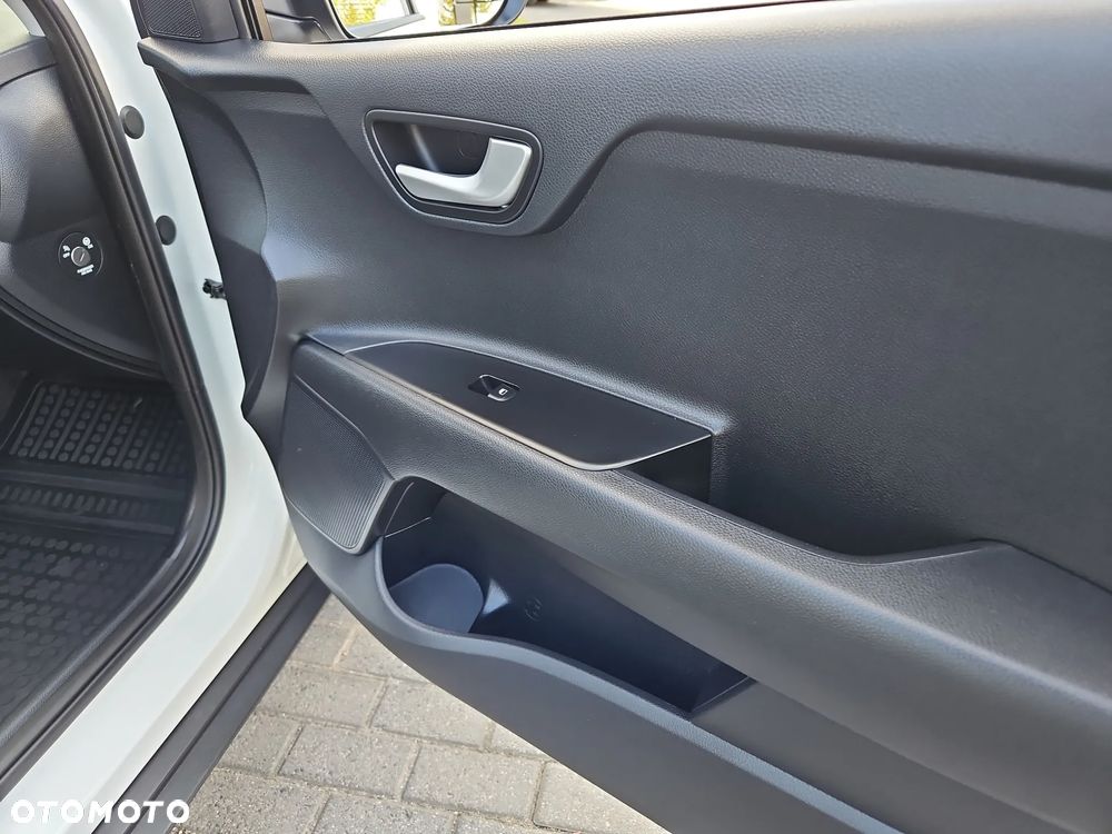 Kia Stonic 1.0 T-GDI M - 28