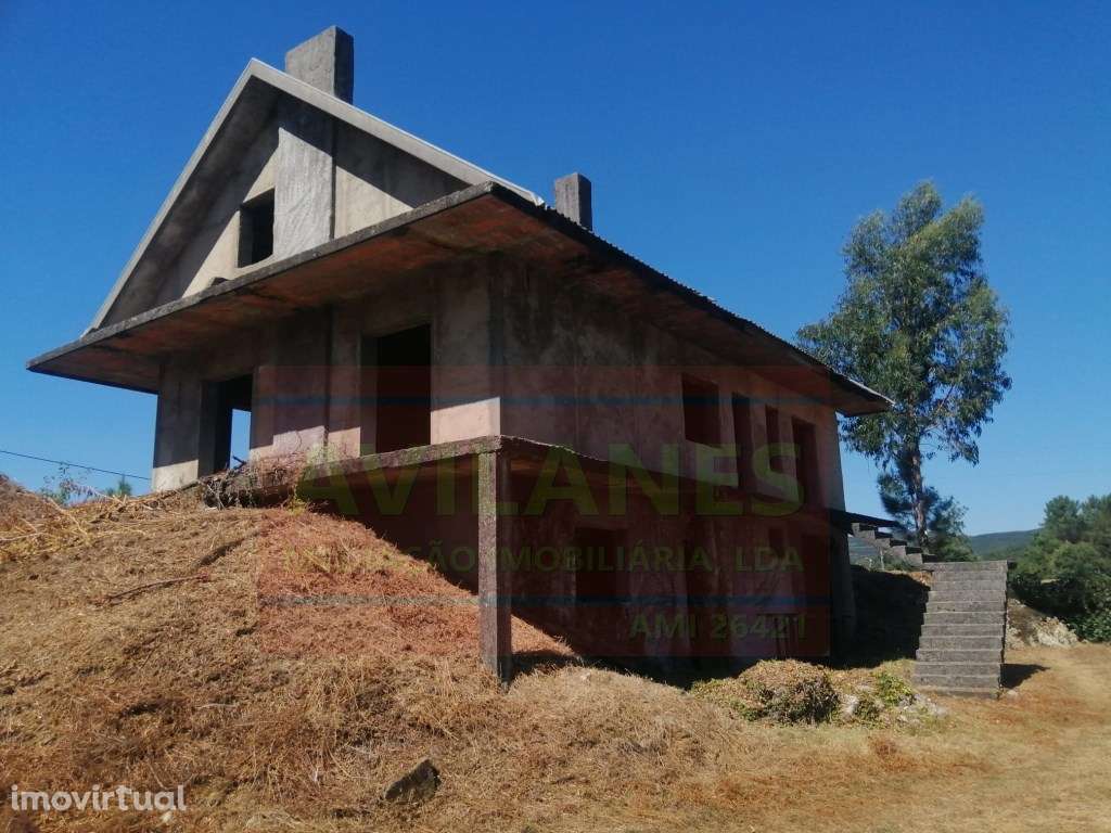 MORADIA EM FASE PEDREIRO - S MIGUEL DO MATO - Grande imagem: 4/18