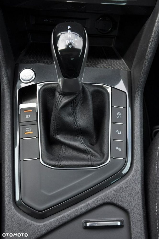 Volkswagen Tiguan 2.0 TDI SCR Elegance DSG - 26
