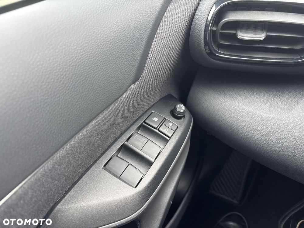 Toyota Yaris Cross Hybrid 1.5 Comfort - 24