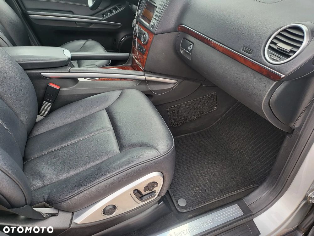 Mercedes-Benz GL 450 - 34