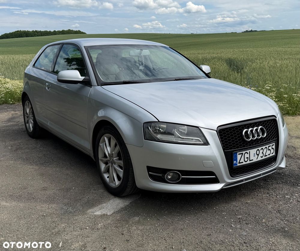 Audi A3 3-drzwiowe 2.0 TDI DPF Attraction - 1