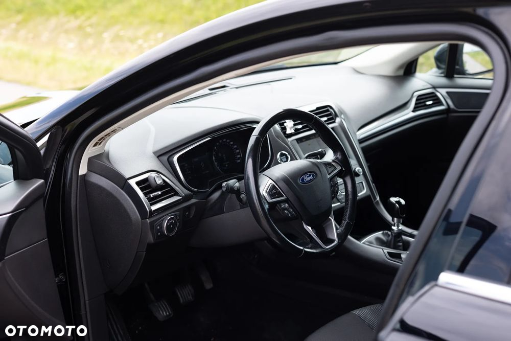 Ford Mondeo 2.0 EcoBlue Titanium - 19