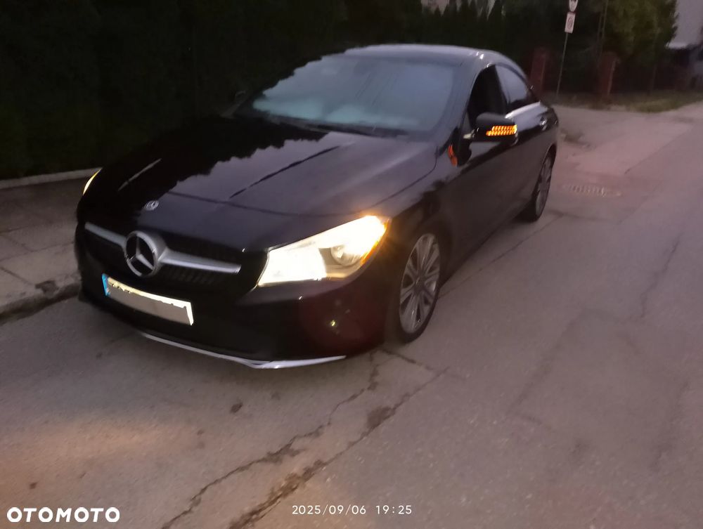 Mercedes-Benz CLA 250 4Matic 7G-DCT Sport - 13