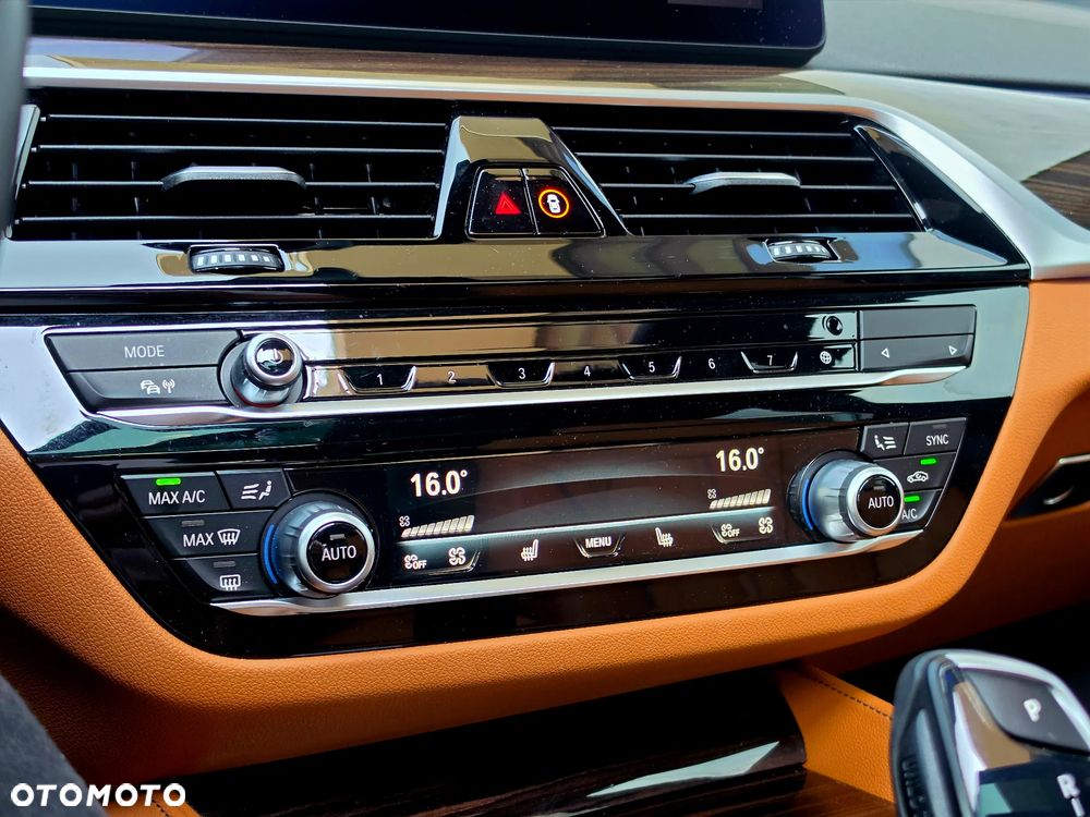 BMW Seria 5 540d xDrive M Sport Edition - 30
