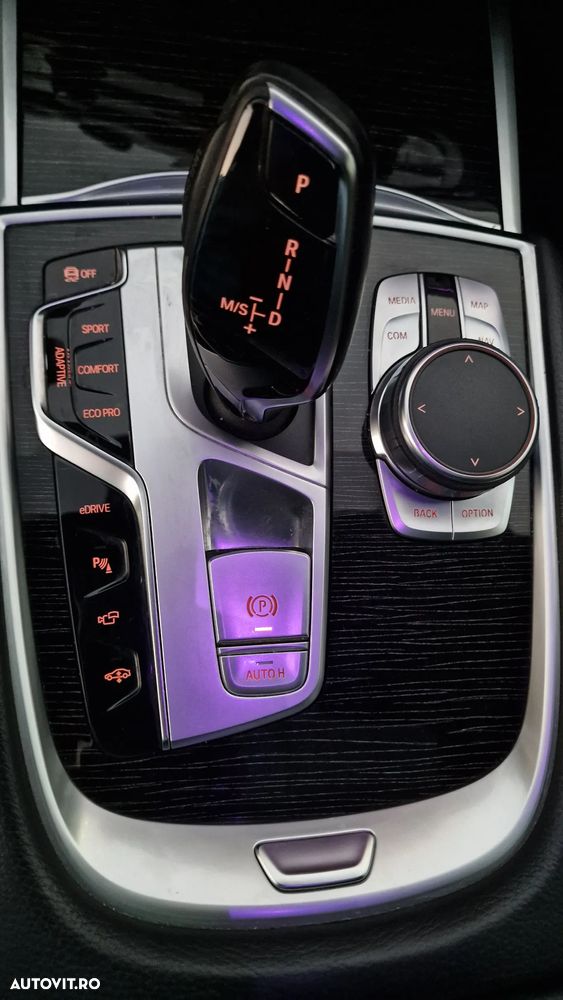 BMW Seria 7 740e iPerformance - 19