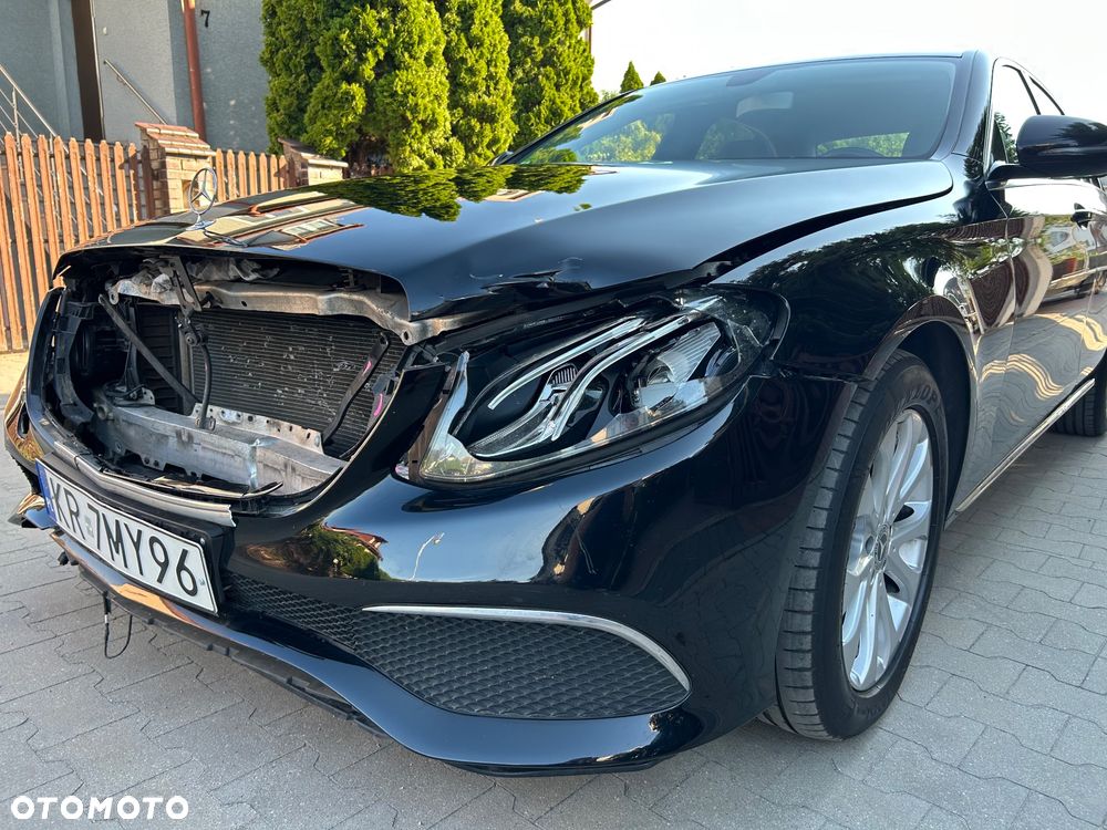 Mercedes-Benz Klasa E 220 d Avantgarde - 13