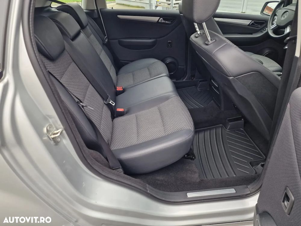Mercedes-Benz B 200 CDI Autotronic - 13